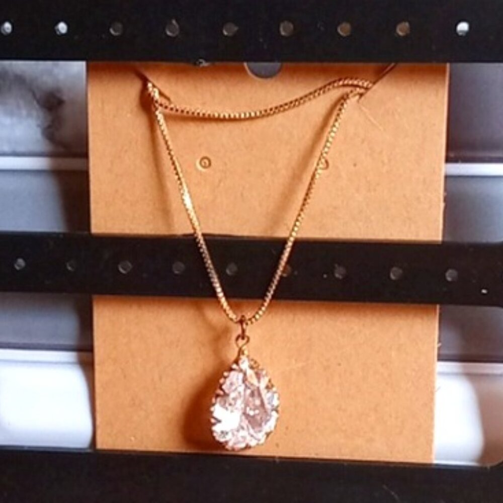 Stunning ALDO Crystal Glass Pendant Necklace on Box Chain Teardrop w/Ext…